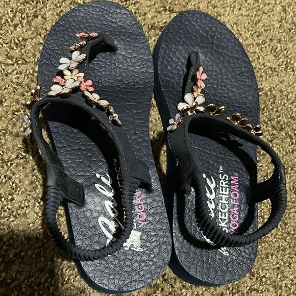 Skechers happy Daisy Dark Blue Sandals with enamel Floral flowers Design size 6 - Picture 3 of 8